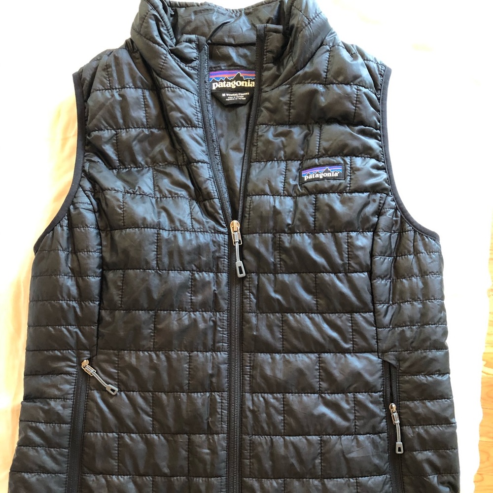 Patagonia black nano puff vest-LIKE NEW CONDITION